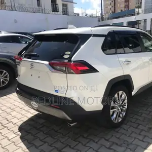 Toyota RAV4 Limited FWD 2020 White