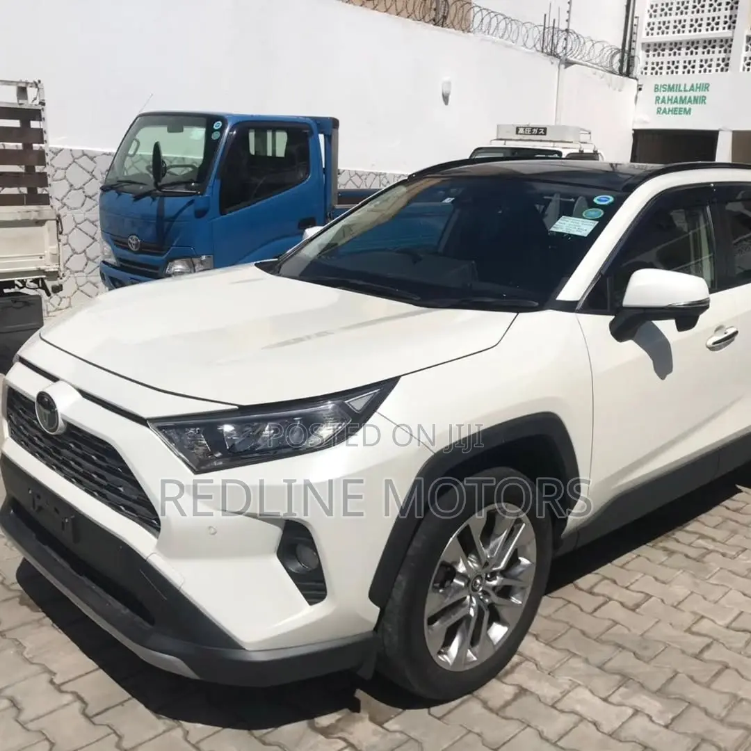 Toyota RAV4 Limited FWD 2020 White