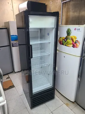 Clean Showcase Display Refrigerator