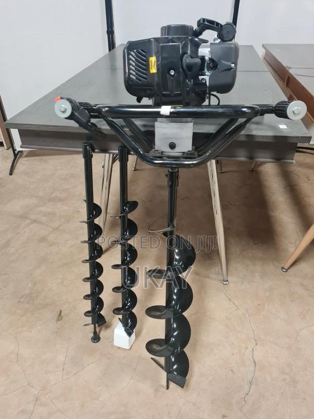 Uk- Petrol Earth Auger. - thumbnail 2