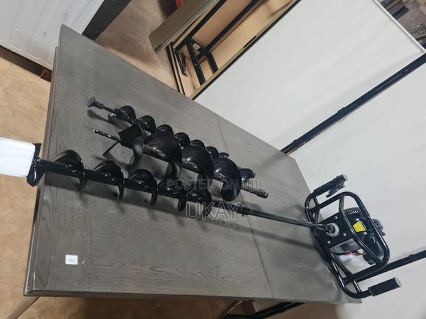 Uk- Petrol Earth Auger. - thumbnail 4