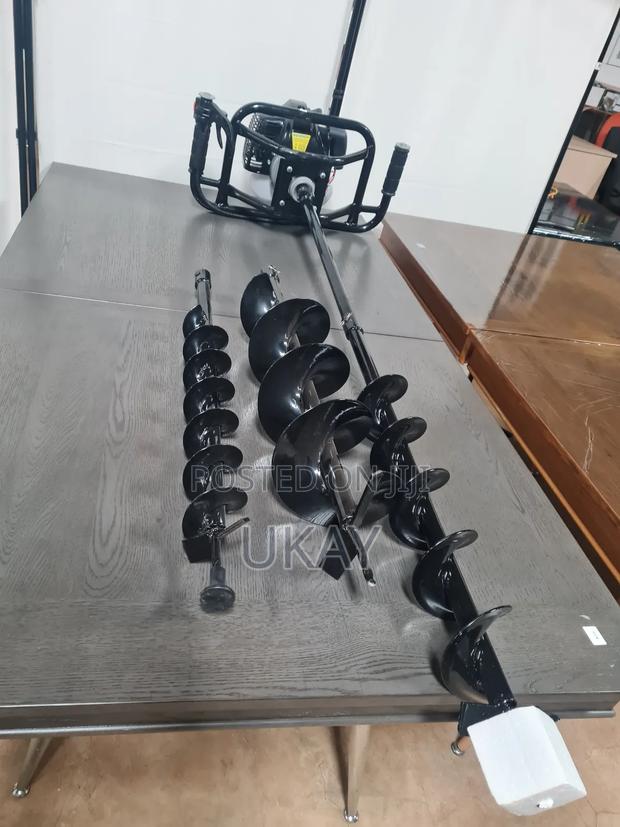 Uk- Petrol Earth Auger. - thumbnail 5