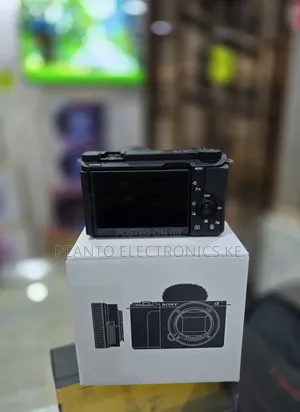 Sony Zv-E10 Mirrorless Camera With 16-50mm Lens