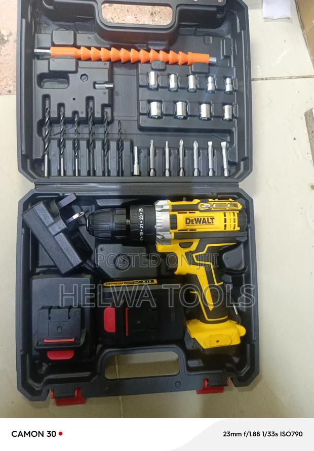 Cordless Drill/Dewalt