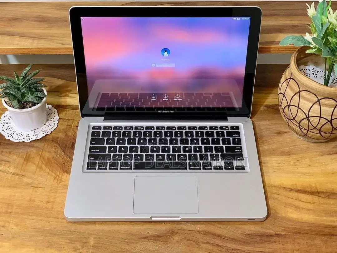 Laptop Apple MacBook 2012 8GB Intel Core I5 HDD 500GB