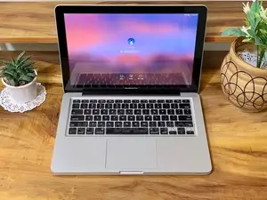 Laptop Apple MacBook 2012 8GB Intel Core I5 HDD 500GB