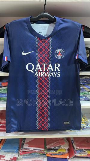 Newest PSG Home Kit 25/26 - thumbnail 2