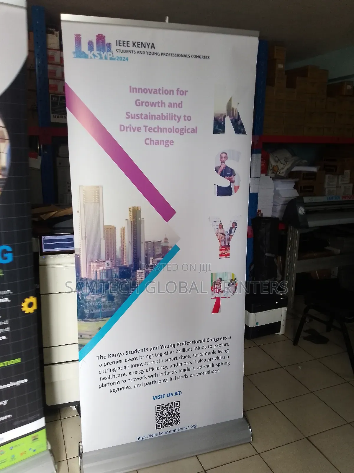 Professional Finish Broadbase Rollup Banner Printing