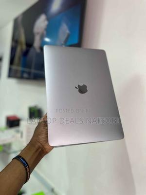 Laptop Apple MacBook Pro 2017 16GB Intel Core I7 SSD 256GB - main view