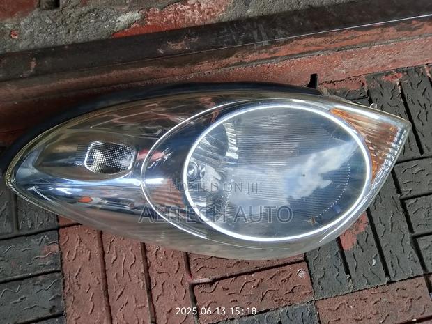 Headlight Nissan Note 2005 Nonxenon