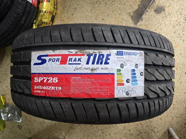 245/40r19 Sportrak Tyre