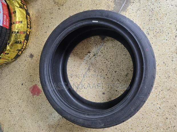 245/40r19 Sportrak Tyre - thumbnail 3