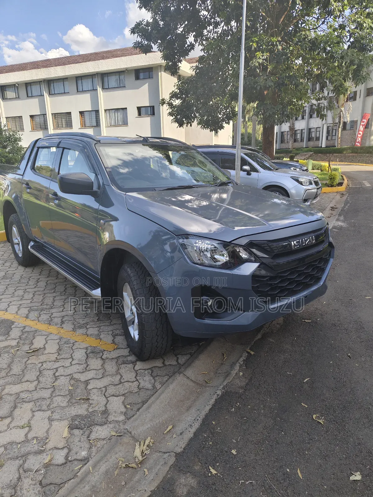 New Isuzu D-MAX 2025 Gray