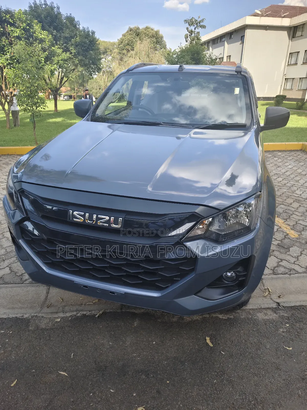 New Isuzu D-MAX 2025 Gray