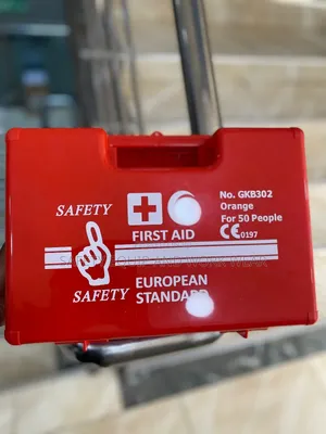 Ce0197 First Aid Box Safety for Large Teams.