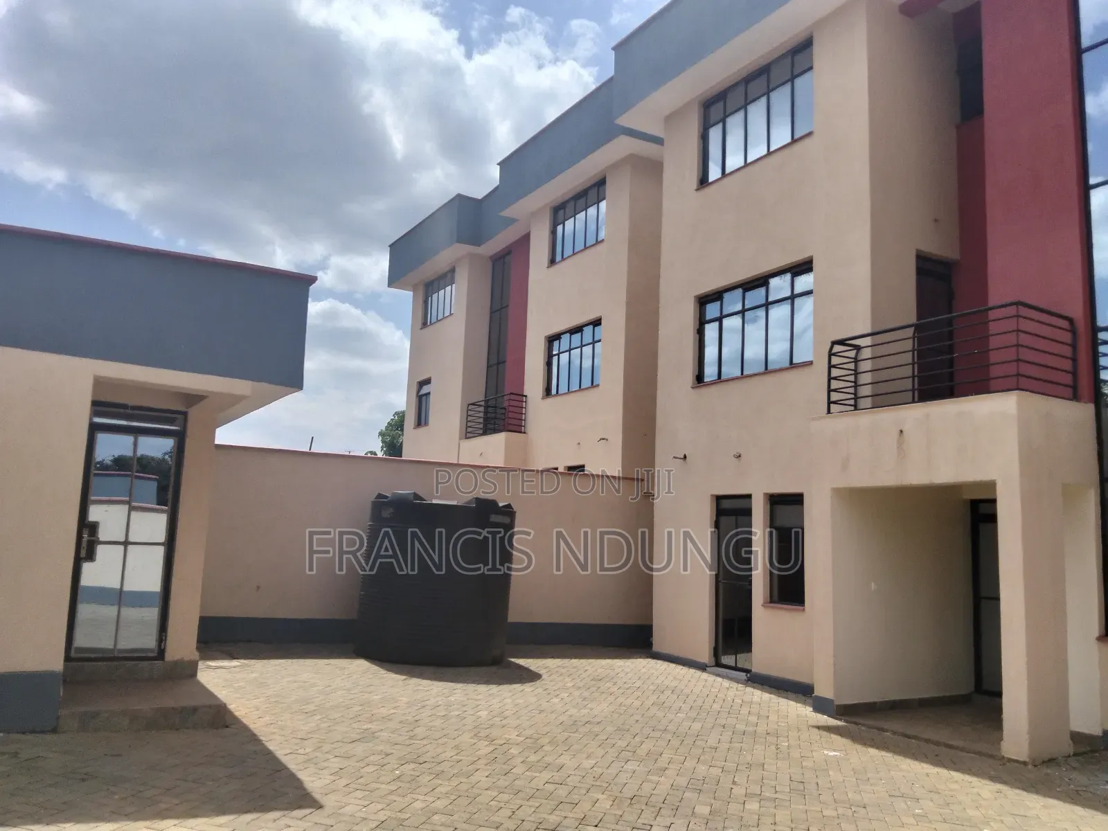 5bdrm Maisonette in Kiora Estate, Tinganga for sale