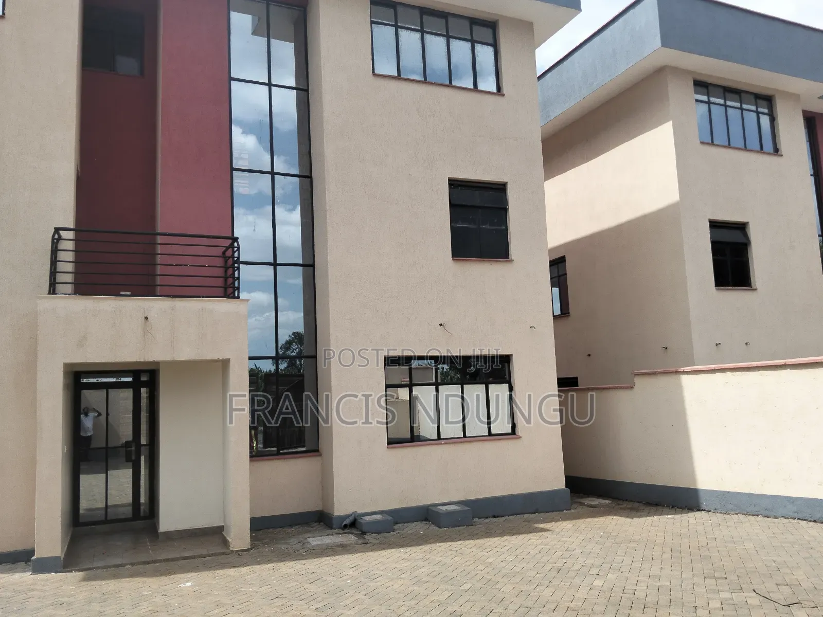 5bdrm Maisonette in Kiora Estate, Tinganga for sale