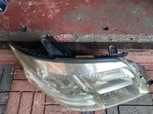 Headlight Alphard 2005 Xenon