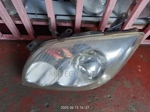 Headlight Avensis 2005 Nonxenon