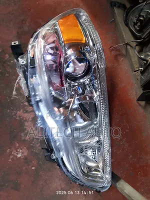 Headlight Rvr Clear Xenon