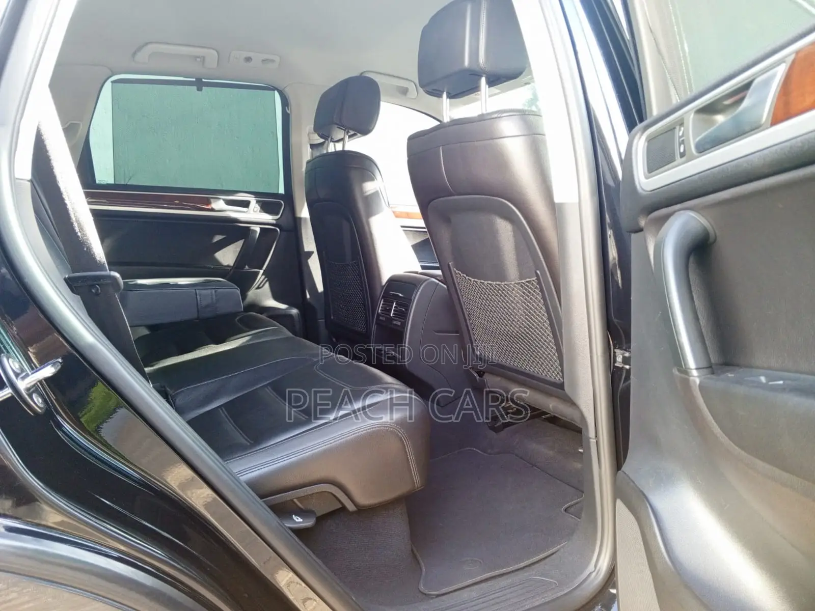 Volkswagen Touareg V6 Sport 4dr SUV AWD (3.6L 6cyl 8A) 2014 Black