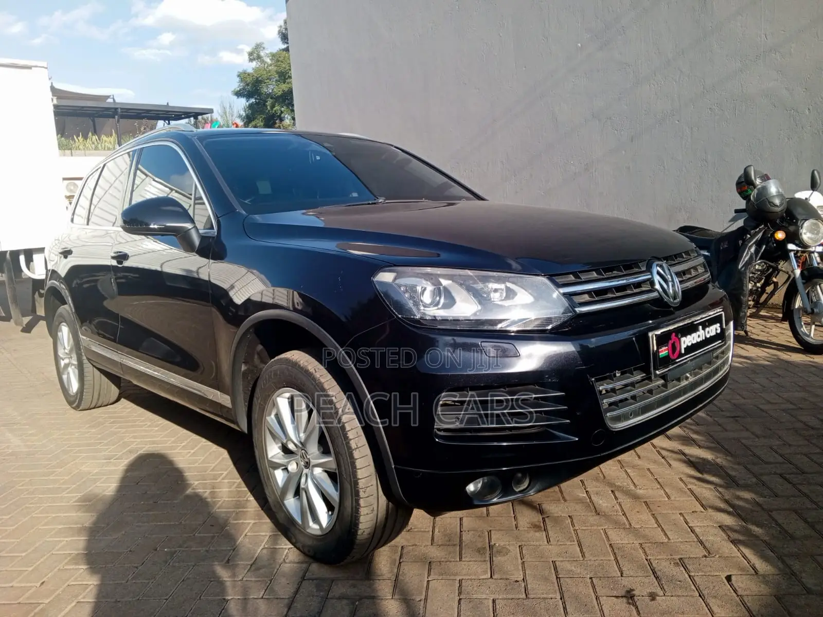 Volkswagen Touareg V6 Sport 4dr SUV AWD (3.6L 6cyl 8A) 2014 Black