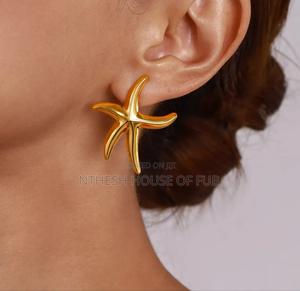 Star Fish Earing - main view