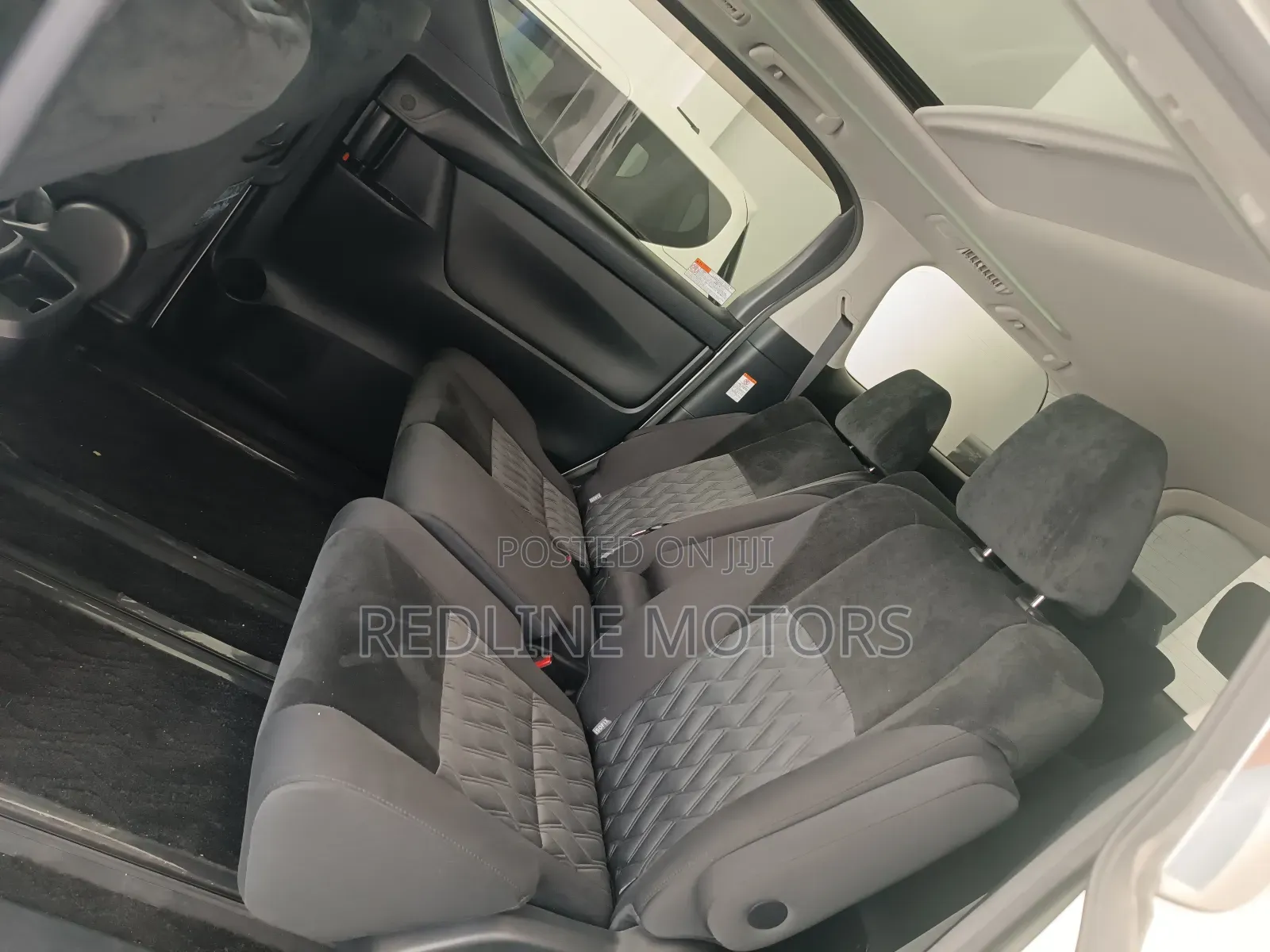 Toyota Vellfire 2018 White