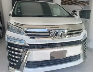 Toyota Vellfire 2018 White