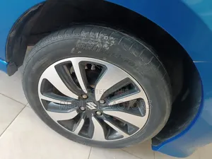 Suzuki Swift 2018 Blue