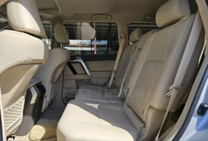 Toyota Land Cruiser Prado 2019 Silver