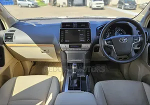 Toyota Land Cruiser Prado 2019 Silver