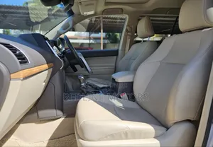 Toyota Land Cruiser Prado 2019 Silver