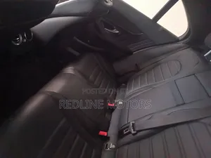 Mercedes-Benz C200 2019 Pearl
