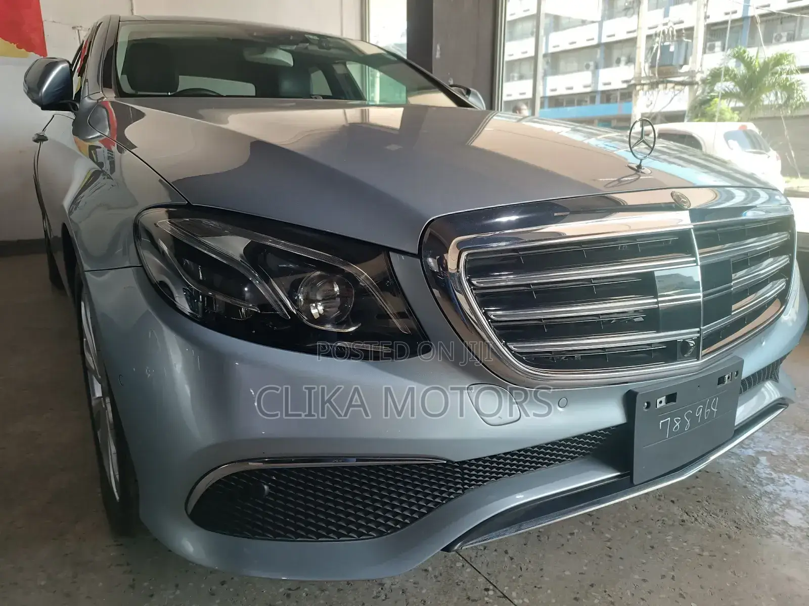Mercedes-Benz E400 2018 Silver