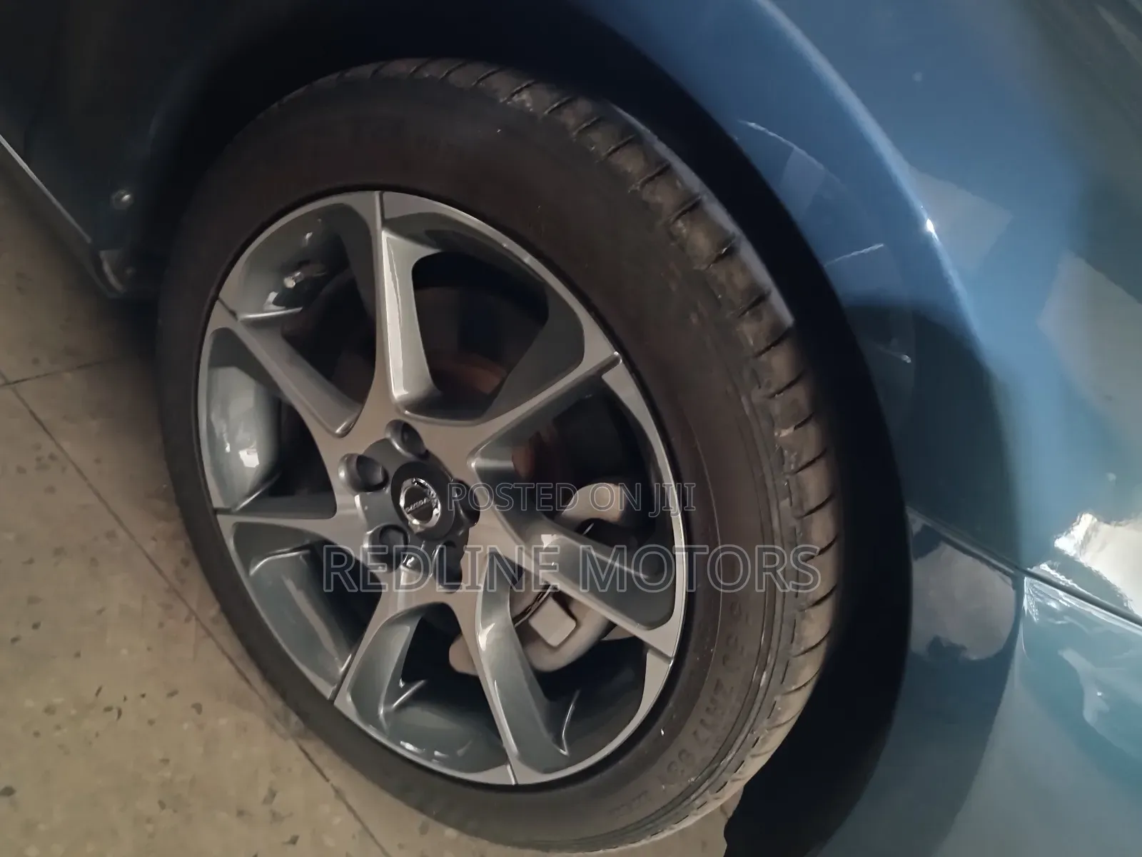 Volvo V40 2018 Gray