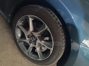 Volvo V40 2018 Gray