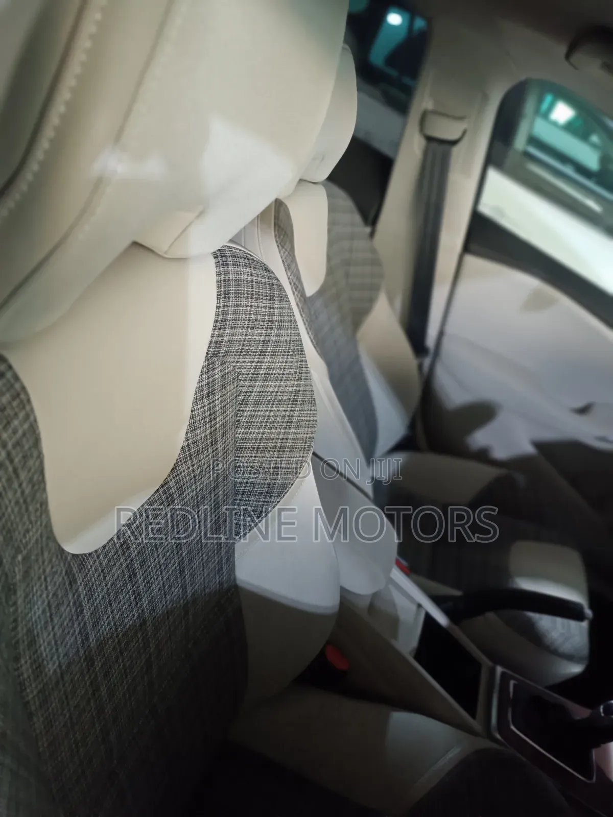 Volvo V40 2018 Gray
