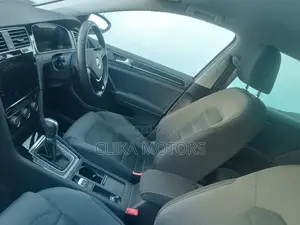 Volkswagen Golf Variant 2018 Silver