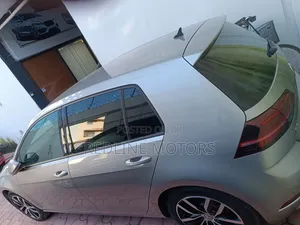 Volkswagen Golf Variant 2018 Silver
