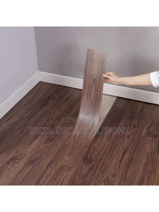 Timberseal Peel Stick Flooring – Rustic Oak