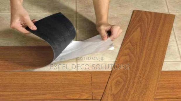 Quick Lay Vinyl Floor Tiles – Whitewashed Pine - main view