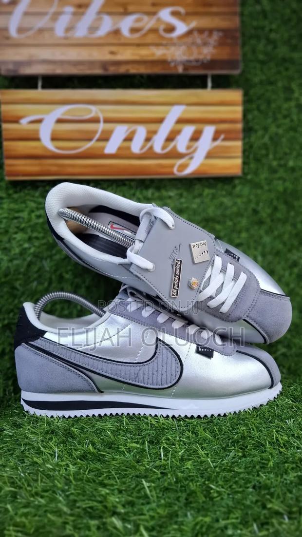 Nike Cortez Silver Size 40___45*