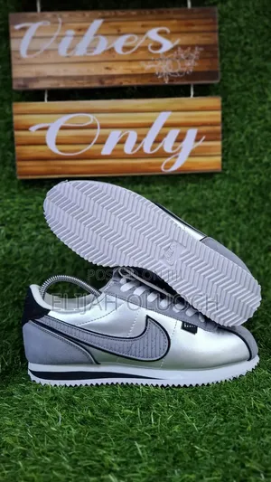 Nike Cortez Silver Size 40___45*