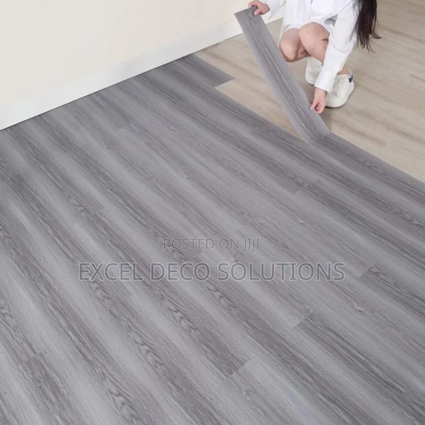 Tuffplank Waterproof Vinyl – Charcoal Hickory - main view