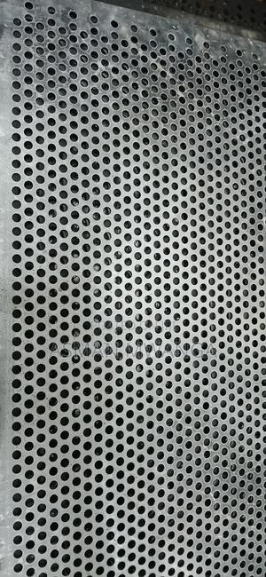 Galvanised Peforated Metalsheet 1m×2m - thumbnail 2