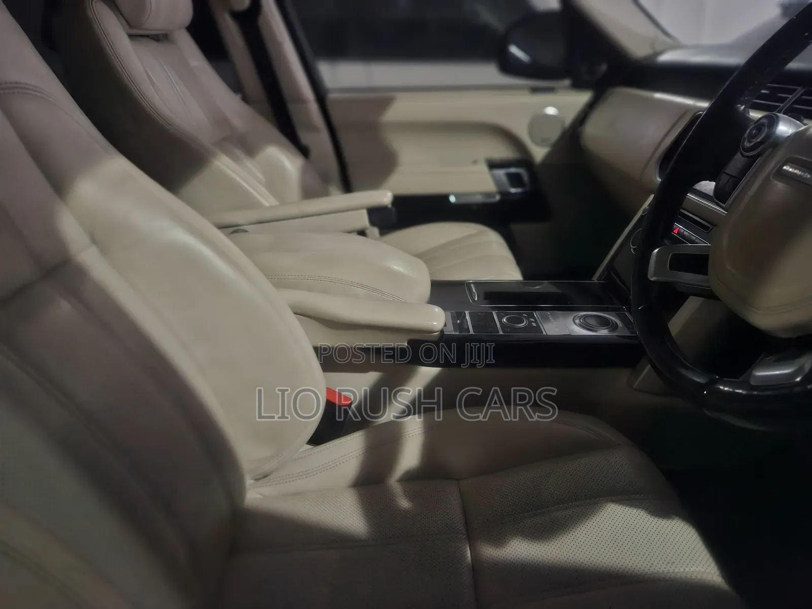 Land Rover Range Rover Vogue 2016 Black