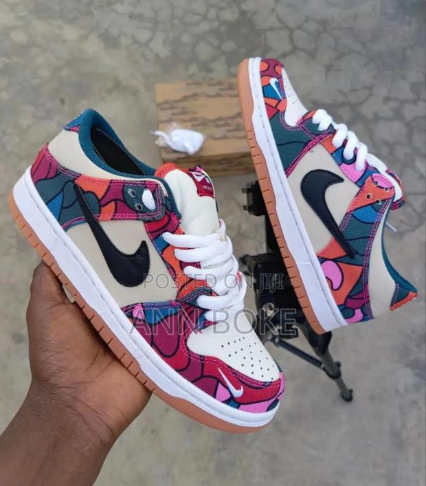 Nike Sb Dunk Para 
Sizes 36- 45 at  - thumbnail 2