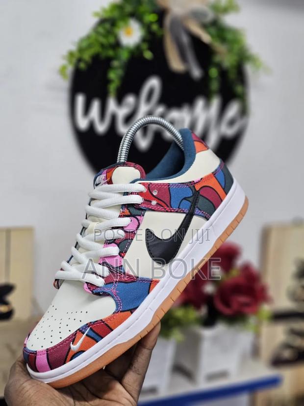 Nike Sb Dunk Para 
Sizes 36- 45 at  - thumbnail 3