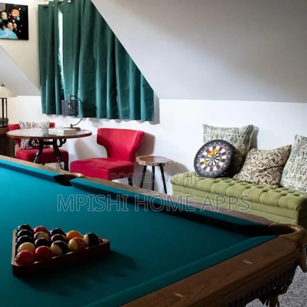 Round Magnetic Dartboard Game - thumbnail 3